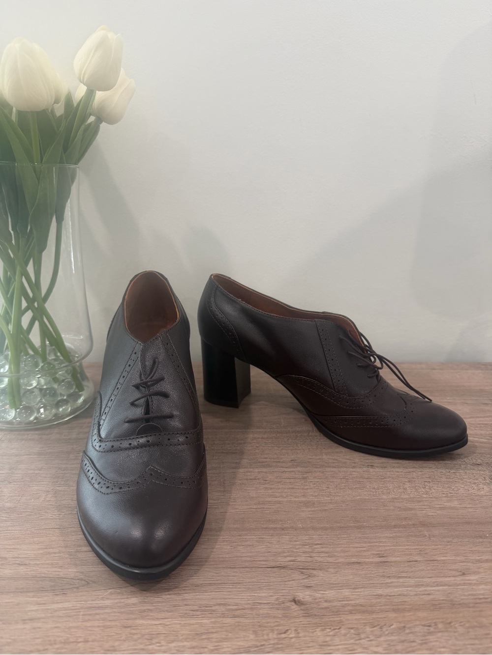NWOB Julia Bo Women's Aldgate Brown Leather Oxford Brogue Block Heels - Picture 2 of 10